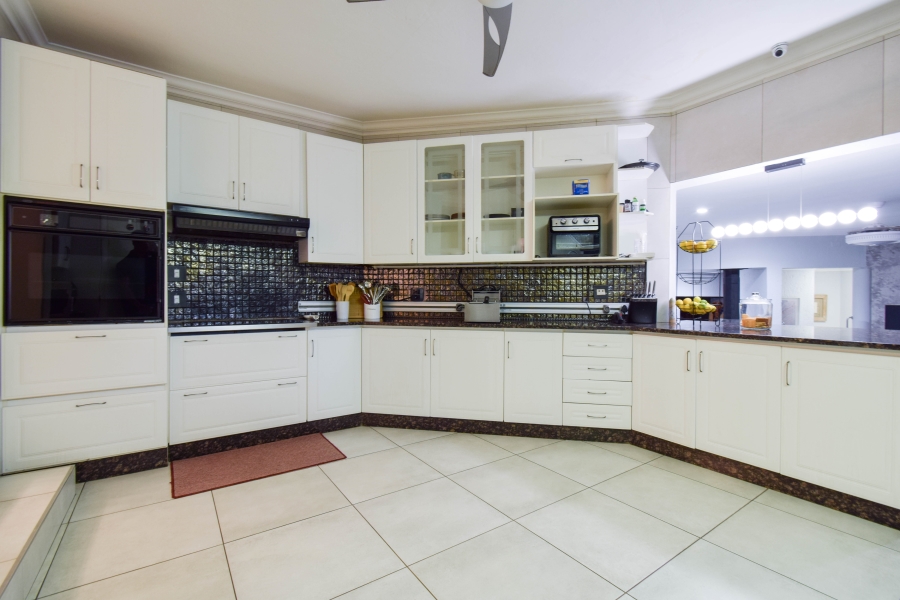 7 Bedroom Property for Sale in Mooikloof Equestrian Estate Gauteng