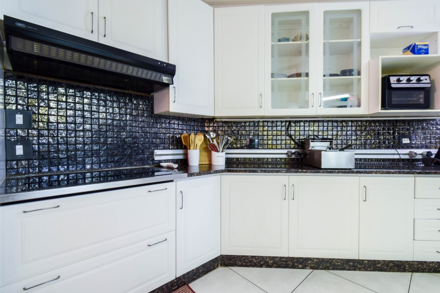 7 Bedroom Property for Sale in Mooikloof Equestrian Estate Gauteng