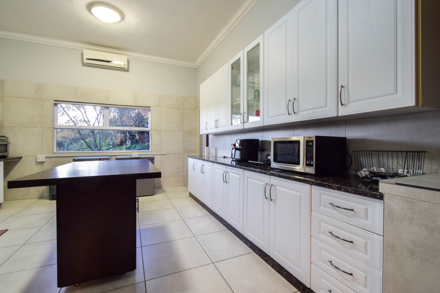 7 Bedroom Property for Sale in Mooikloof Equestrian Estate Gauteng