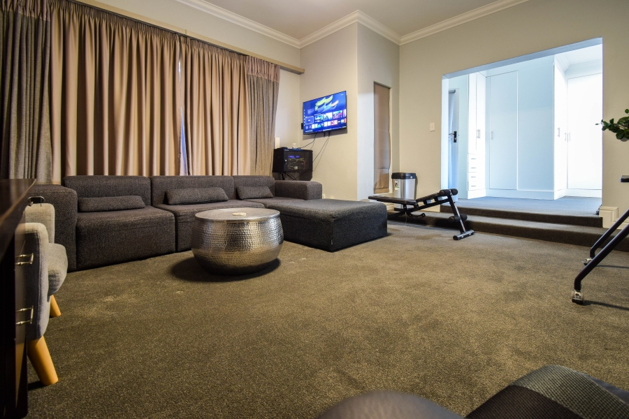 7 Bedroom Property for Sale in Mooikloof Equestrian Estate Gauteng