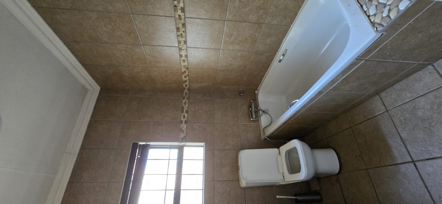 4 Bedroom Property for Sale in Garsfontein Gauteng