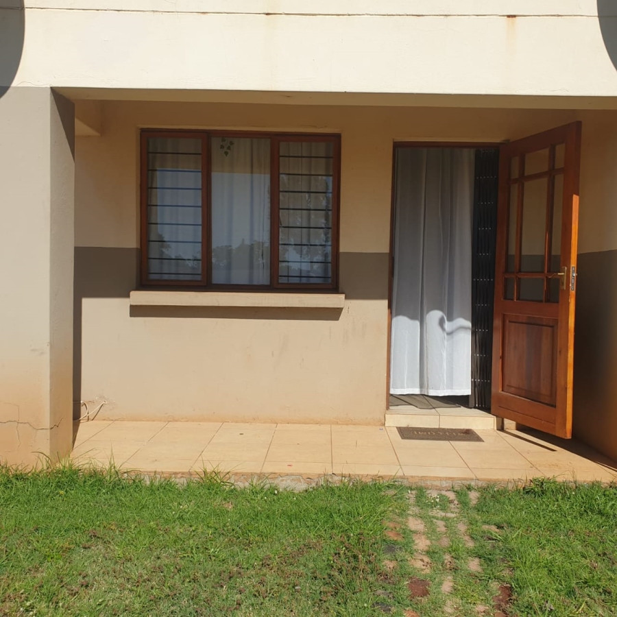 1 Bedroom Property for Sale in Hesteapark Gauteng