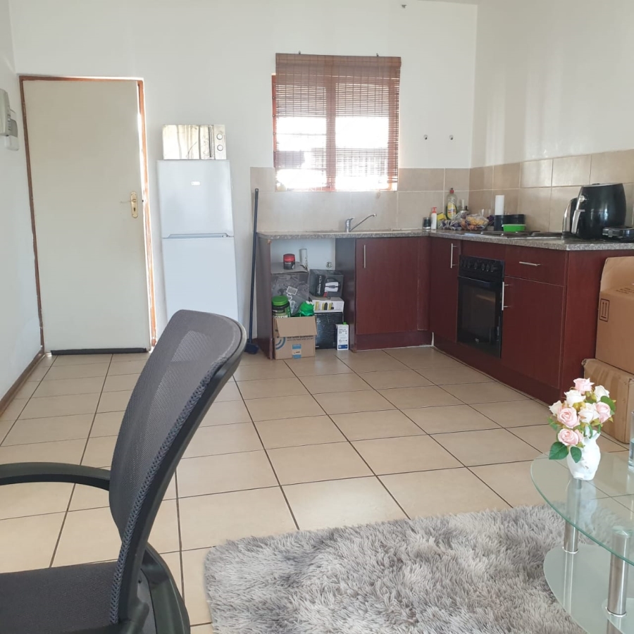 1 Bedroom Property for Sale in Hesteapark Gauteng