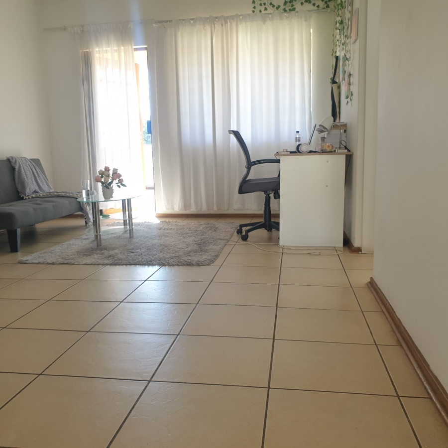 1 Bedroom Property for Sale in Hesteapark Gauteng