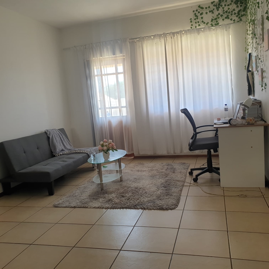 1 Bedroom Property for Sale in Hesteapark Gauteng