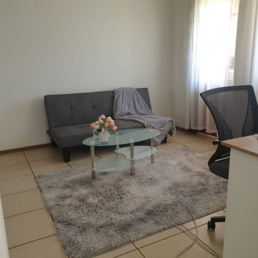 1 Bedroom Property for Sale in Hesteapark Gauteng