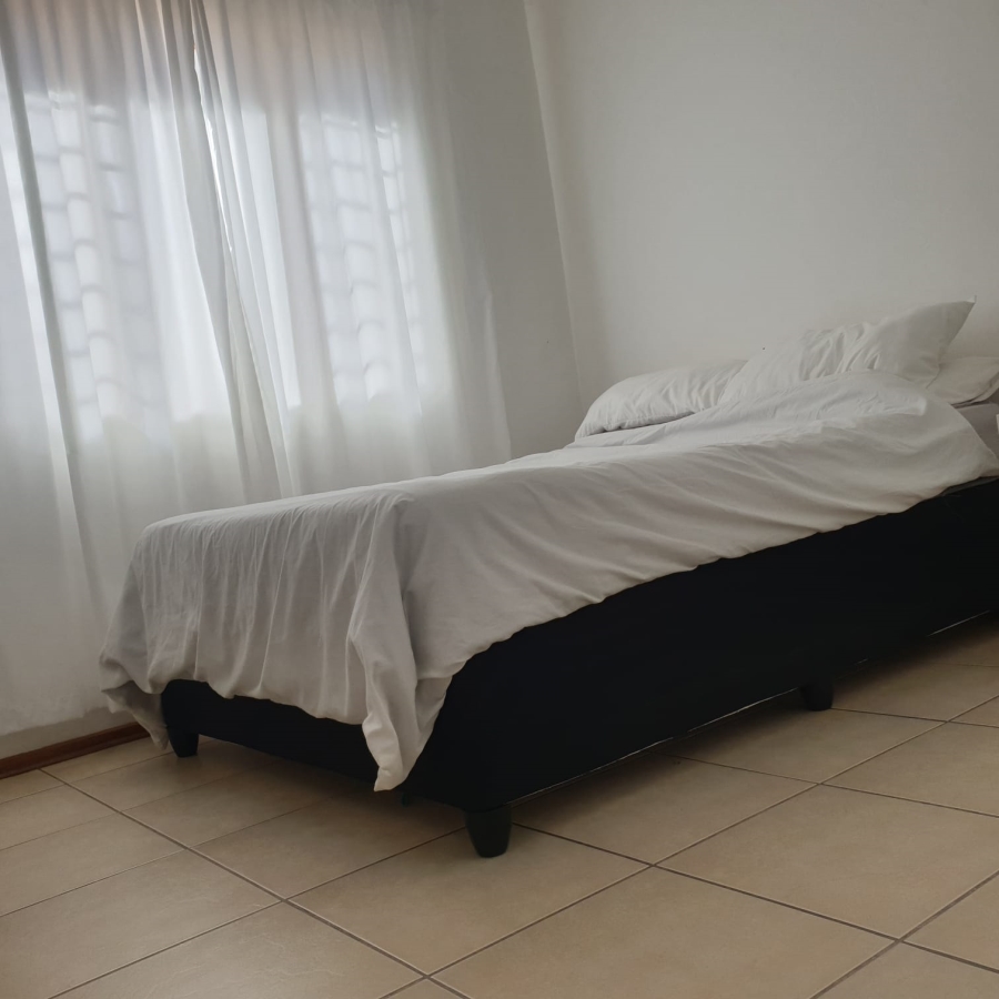 1 Bedroom Property for Sale in Hesteapark Gauteng