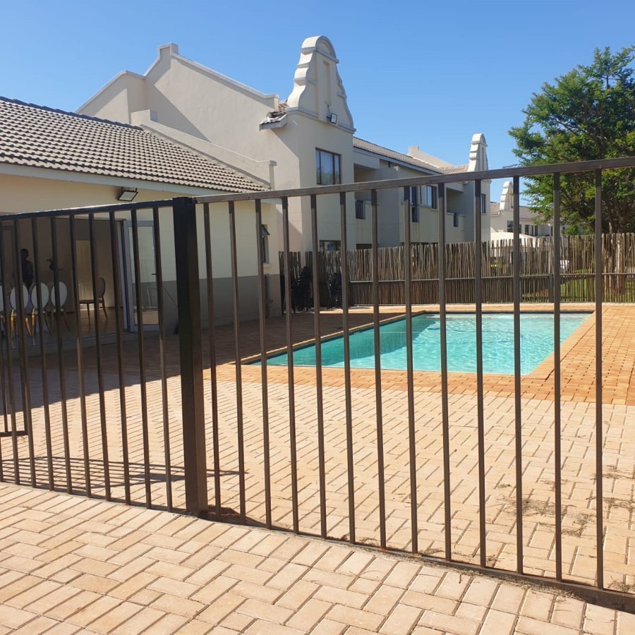 1 Bedroom Property for Sale in Hesteapark Gauteng