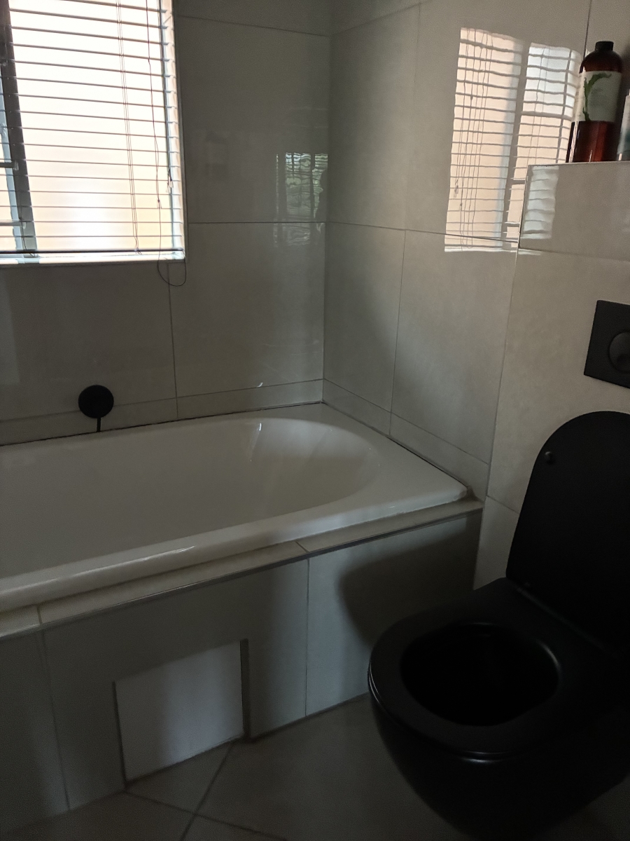 3 Bedroom Property for Sale in Mooikloof Ridge Gauteng