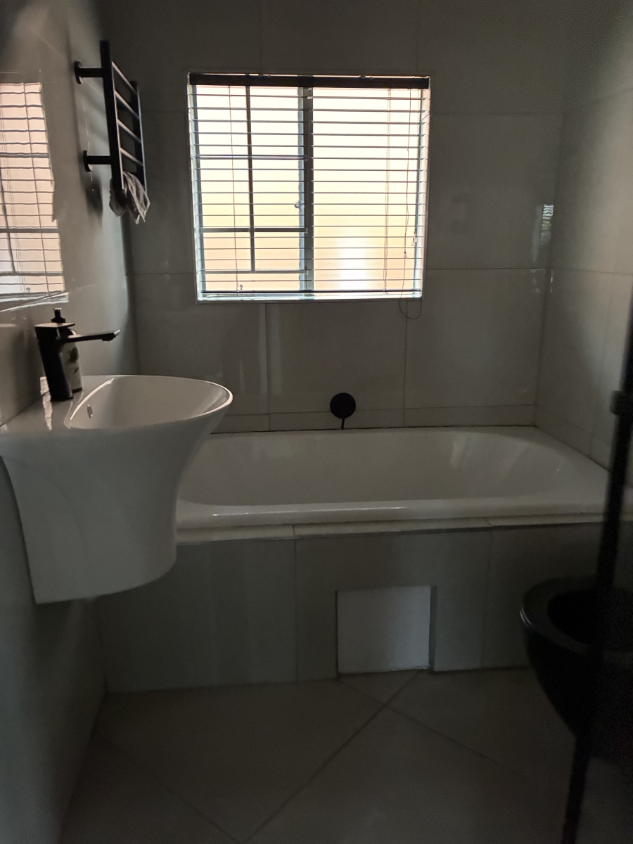 3 Bedroom Property for Sale in Mooikloof Ridge Gauteng
