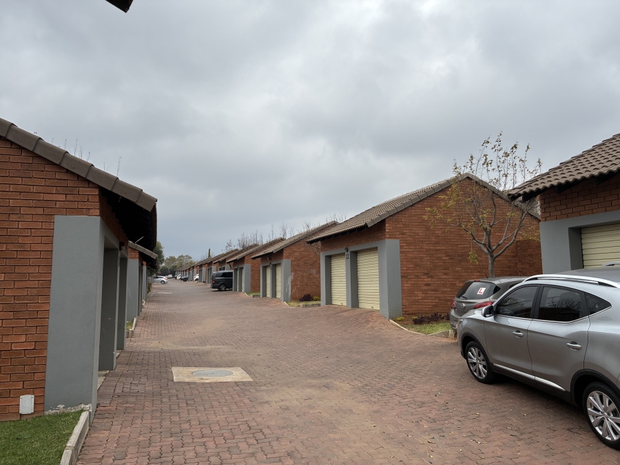 3 Bedroom Property for Sale in Mooikloof Ridge Gauteng