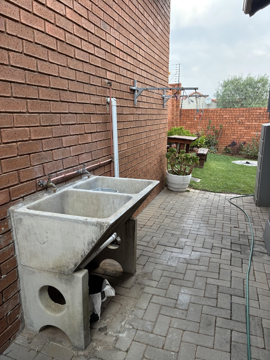 3 Bedroom Property for Sale in Mooikloof Ridge Gauteng