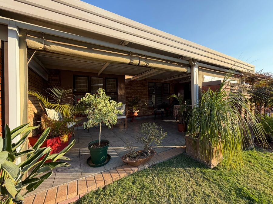 3 Bedroom Property for Sale in Montana Tuine Gauteng