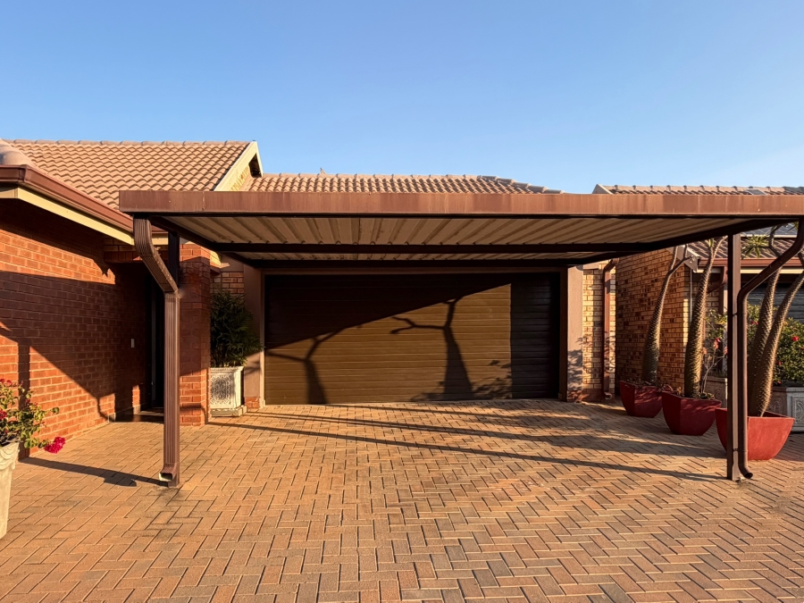 3 Bedroom Property for Sale in Montana Tuine Gauteng