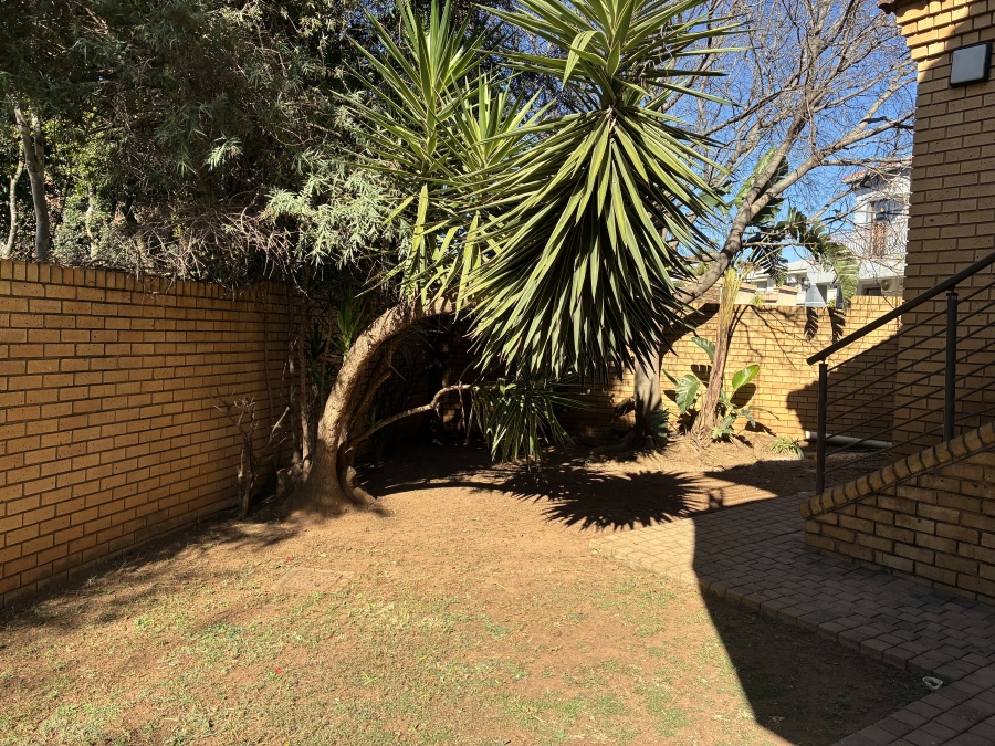 4 Bedroom Property for Sale in Woodhill Estate Gauteng