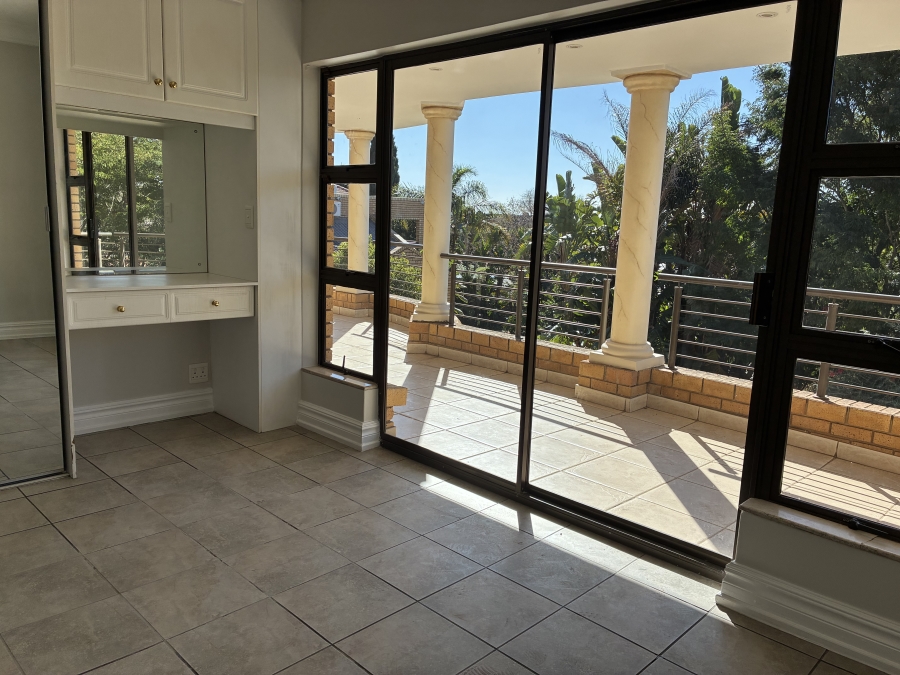 4 Bedroom Property for Sale in Woodhill Estate Gauteng