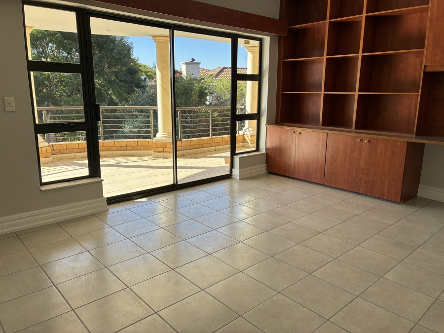 4 Bedroom Property for Sale in Woodhill Estate Gauteng