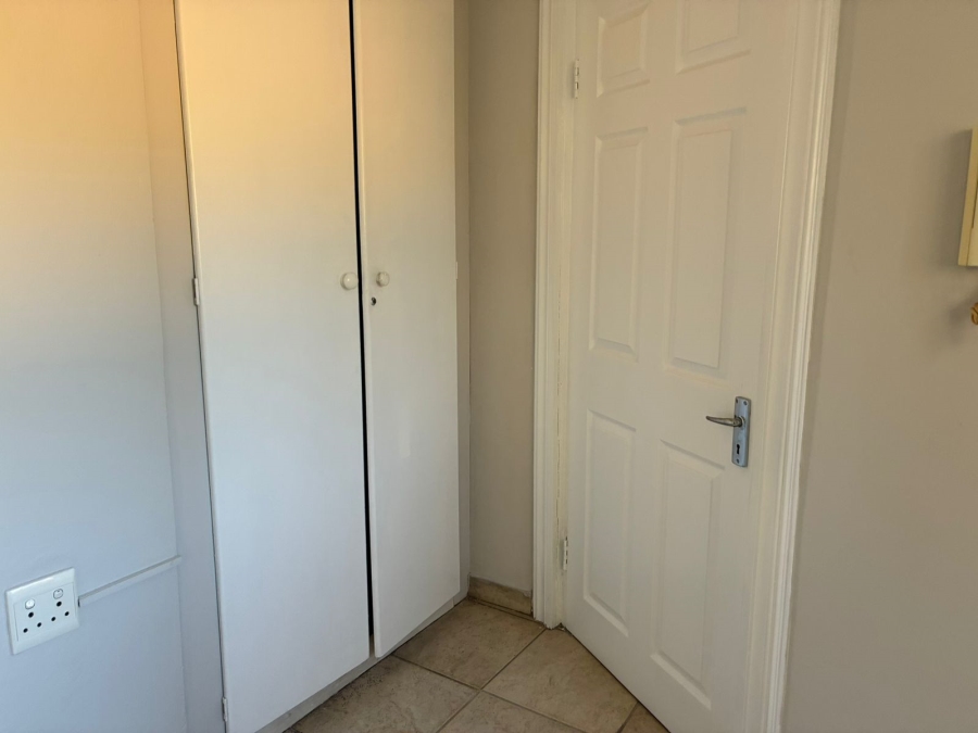 4 Bedroom Property for Sale in Woodhill Estate Gauteng