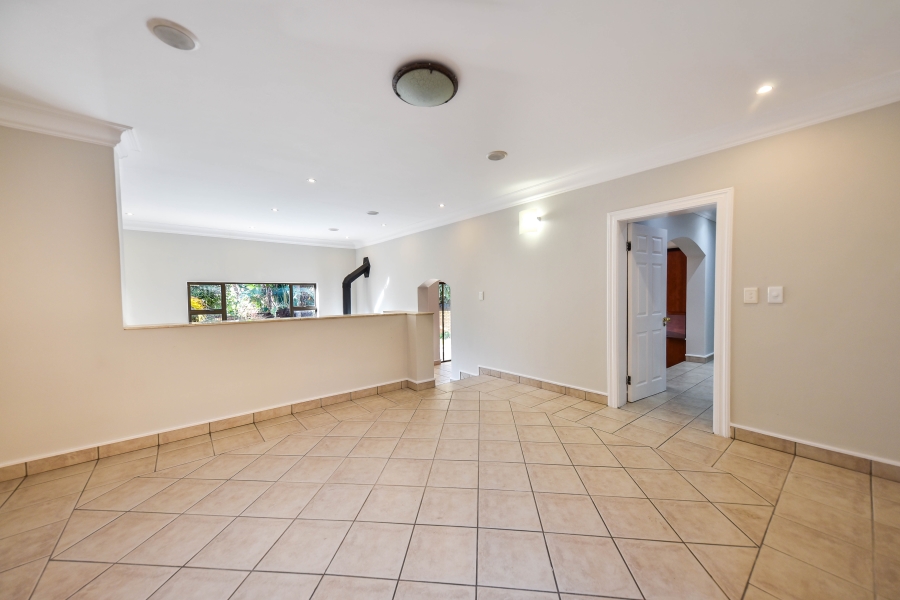 4 Bedroom Property for Sale in Woodhill Estate Gauteng