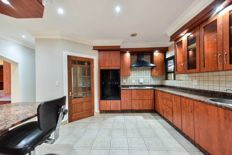 4 Bedroom Property for Sale in Woodhill Estate Gauteng