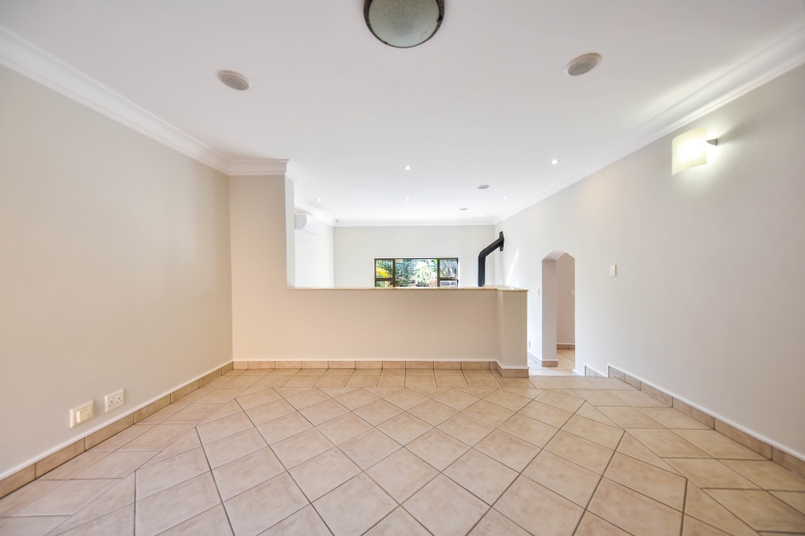 4 Bedroom Property for Sale in Woodhill Estate Gauteng