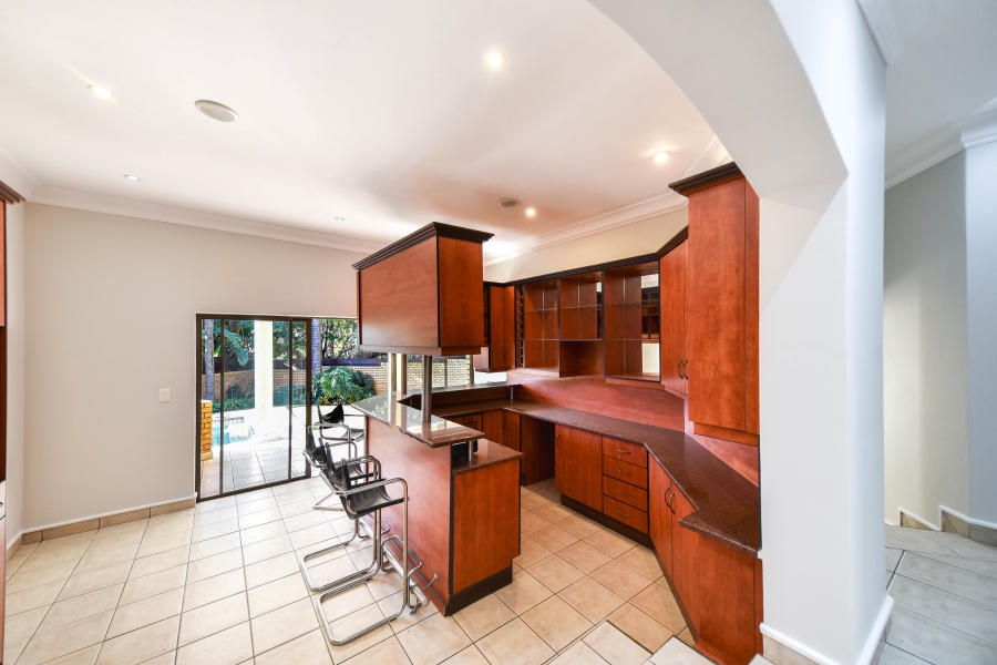 4 Bedroom Property for Sale in Woodhill Estate Gauteng