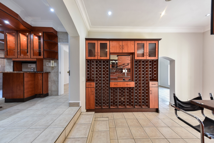4 Bedroom Property for Sale in Woodhill Estate Gauteng