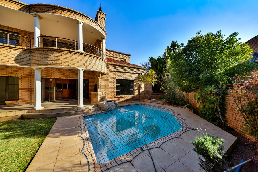 4 Bedroom Property for Sale in Woodhill Estate Gauteng