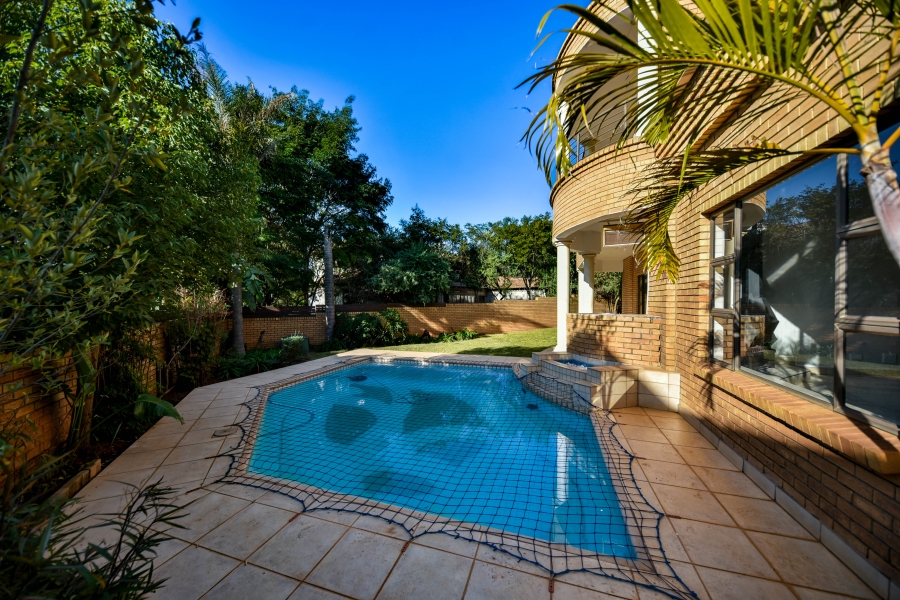 4 Bedroom Property for Sale in Woodhill Estate Gauteng