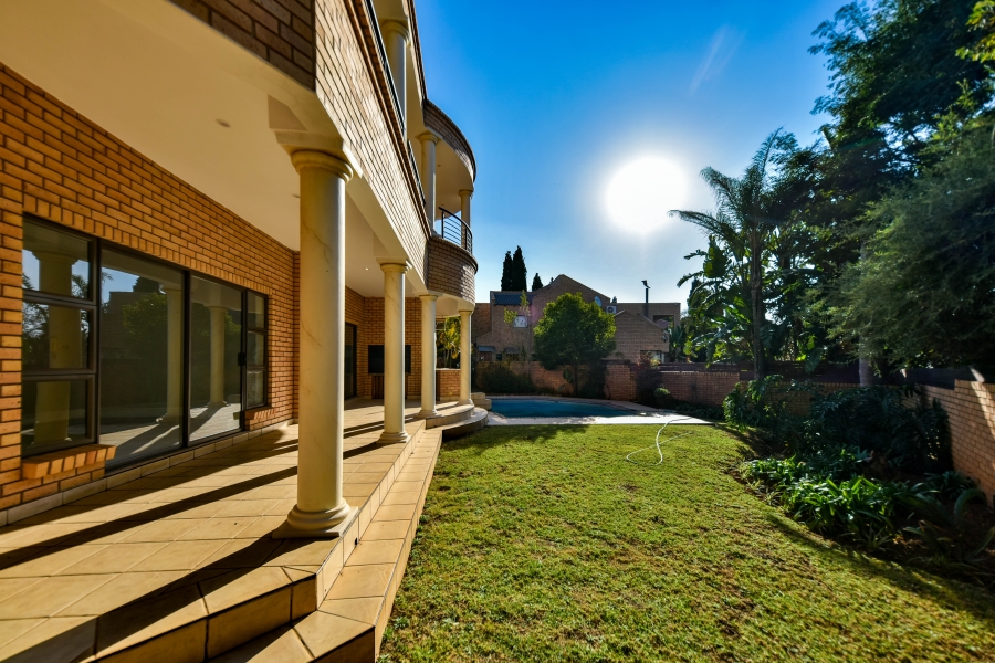 4 Bedroom Property for Sale in Woodhill Estate Gauteng