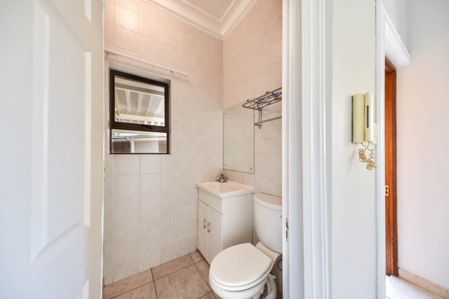 4 Bedroom Property for Sale in Woodhill Estate Gauteng
