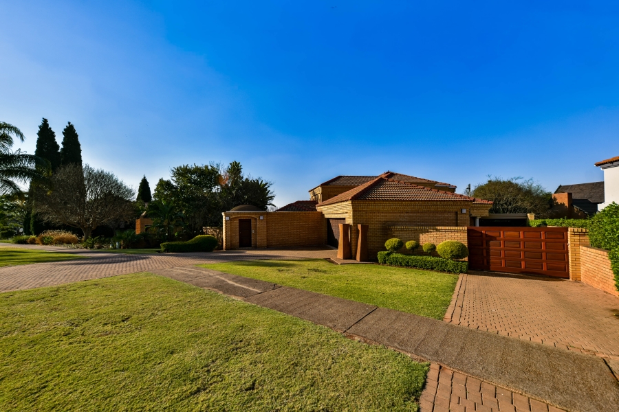 4 Bedroom Property for Sale in Woodhill Estate Gauteng
