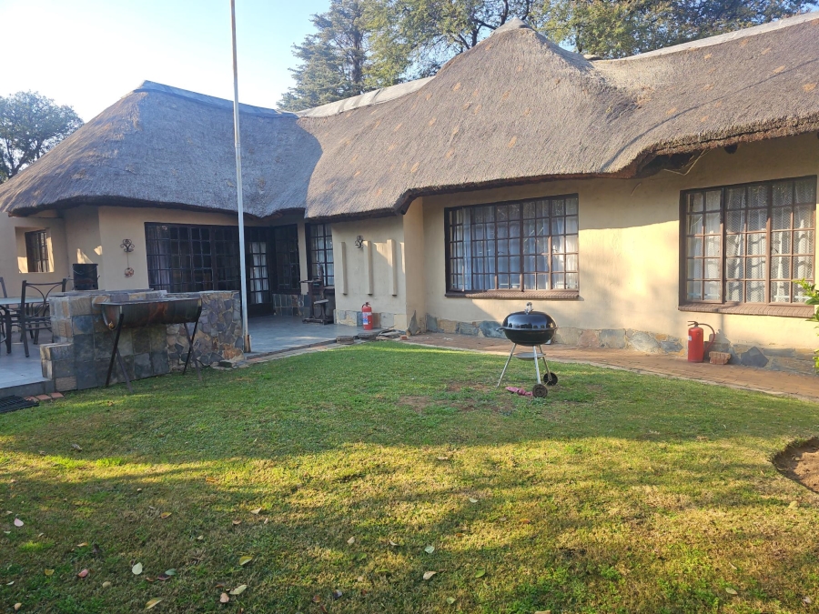 4 Bedroom Property for Sale in Brackendowns Gauteng