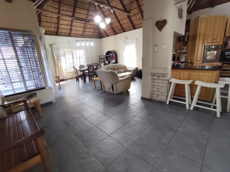 4 Bedroom Property for Sale in Brackendowns Gauteng