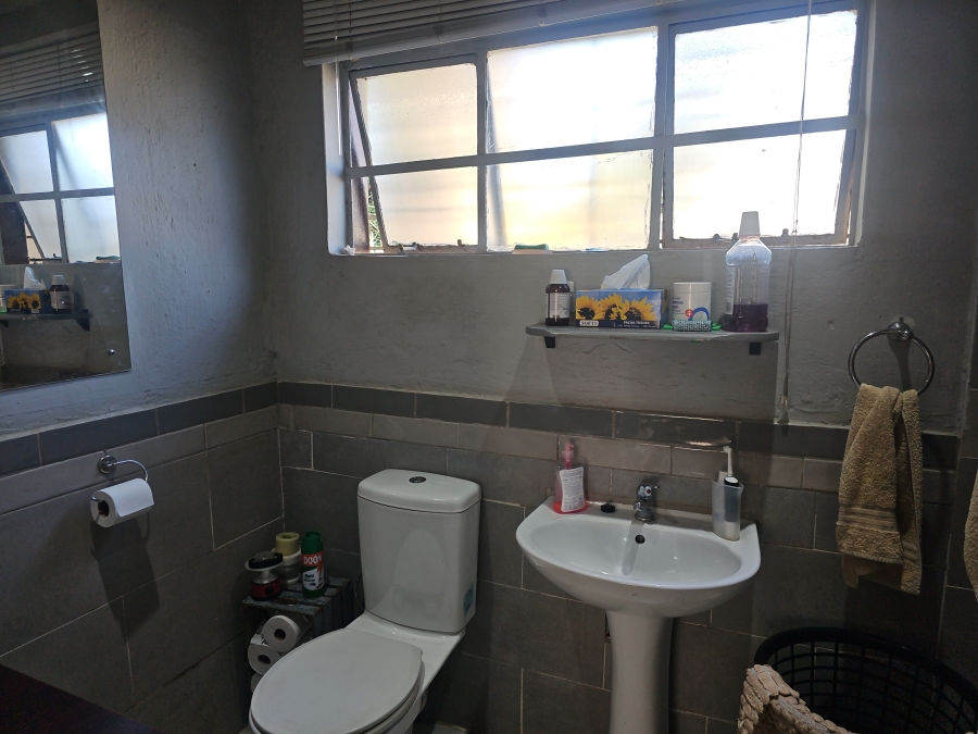 4 Bedroom Property for Sale in Brackendowns Gauteng