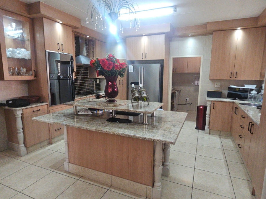 4 Bedroom Property for Sale in Brackenhurst Gauteng