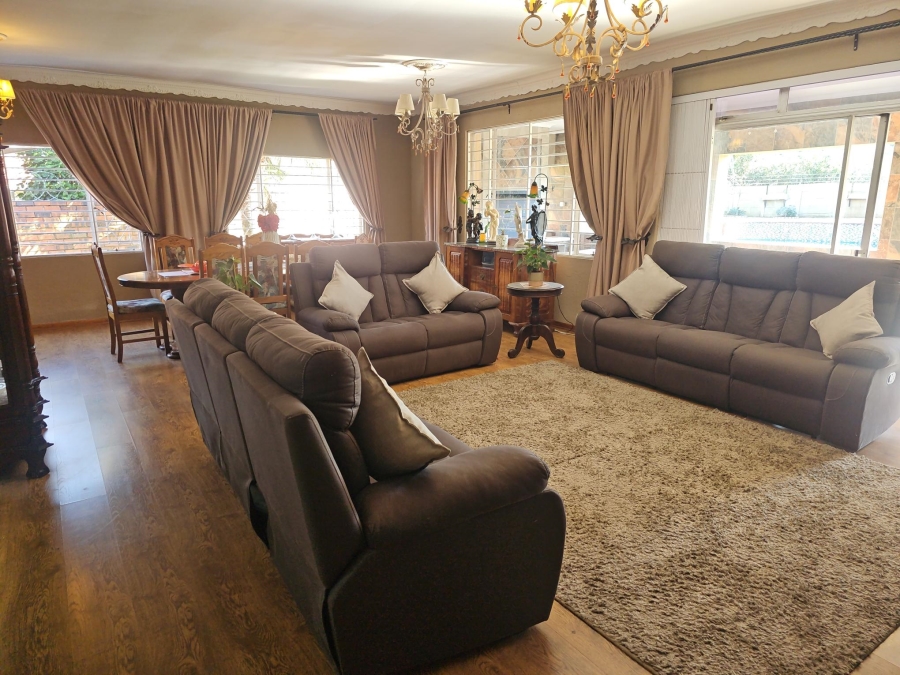 4 Bedroom Property for Sale in Brackenhurst Gauteng