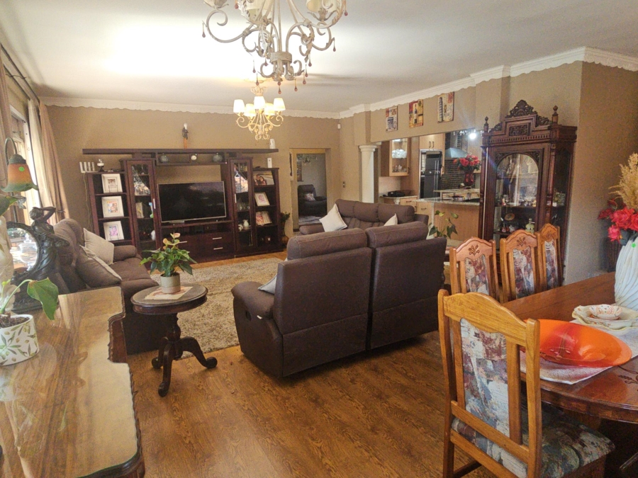 4 Bedroom Property for Sale in Brackenhurst Gauteng