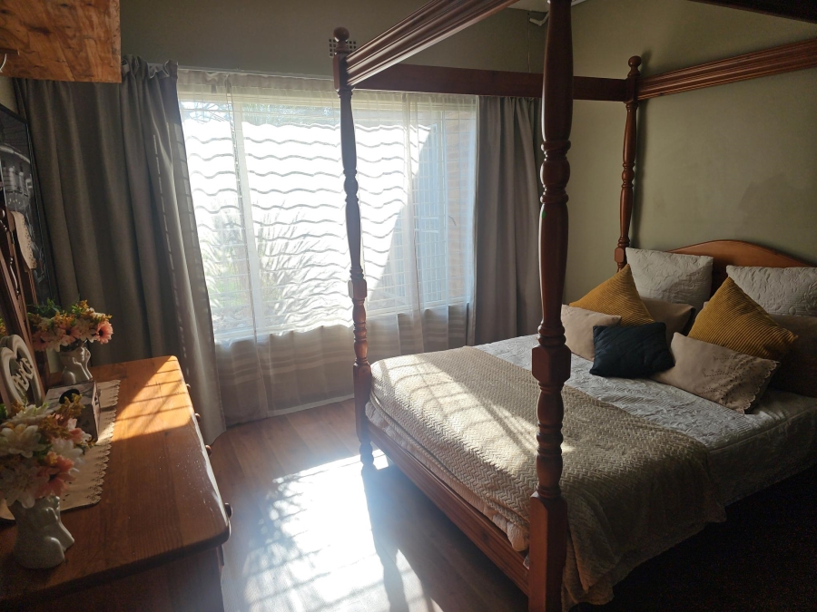 4 Bedroom Property for Sale in Brackenhurst Gauteng
