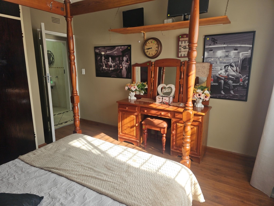 4 Bedroom Property for Sale in Brackenhurst Gauteng