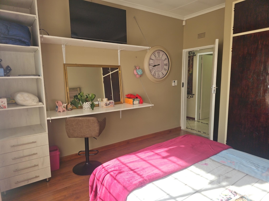 4 Bedroom Property for Sale in Brackenhurst Gauteng