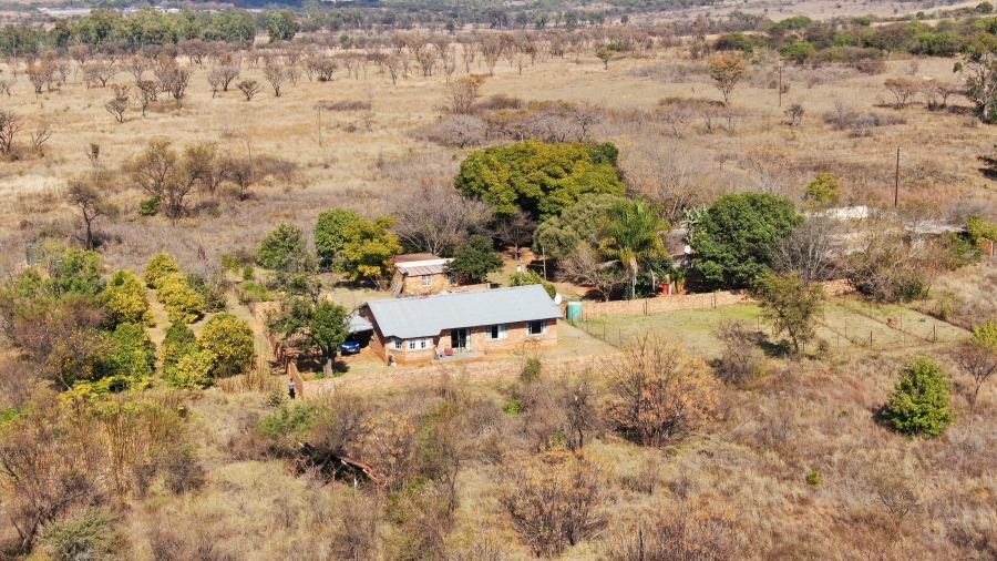 4 Bedroom Property for Sale in Kameelfontein Gauteng