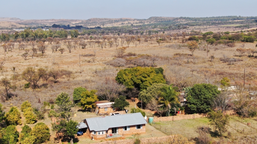 4 Bedroom Property for Sale in Kameelfontein Gauteng