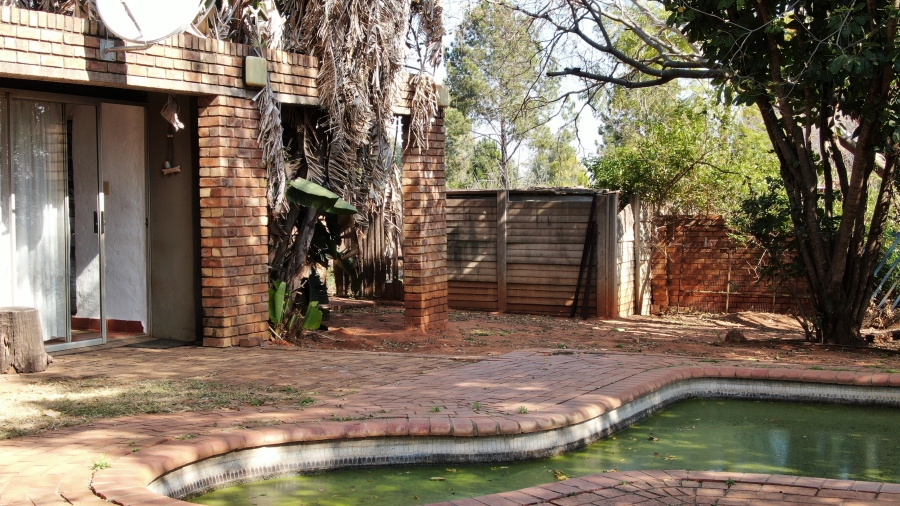 4 Bedroom Property for Sale in Kameelfontein Gauteng