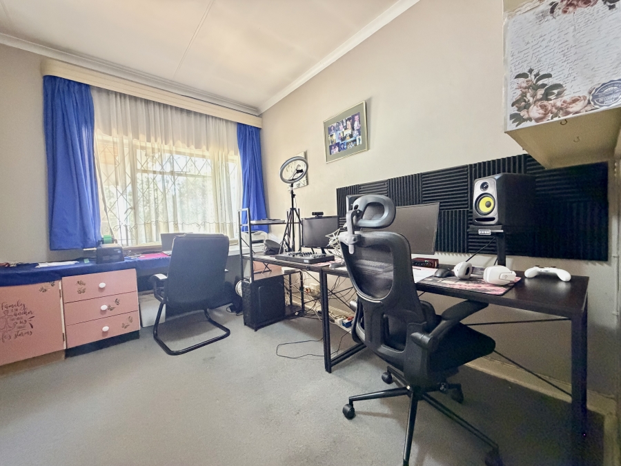 3 Bedroom Property for Sale in Northmead Gauteng