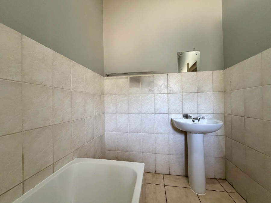 2 Bedroom Property for Sale in Rynfield Gauteng