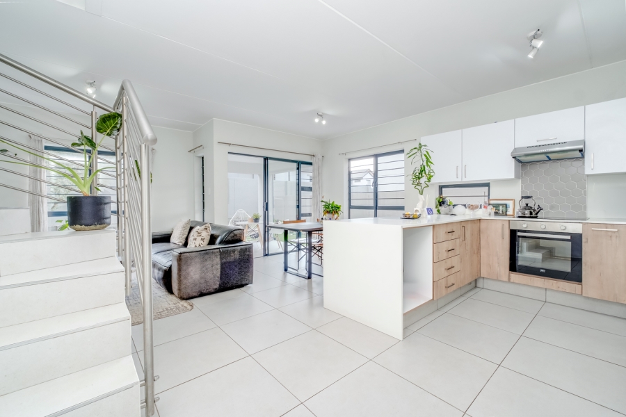 3 Bedroom Property for Sale in Broadacres Gauteng