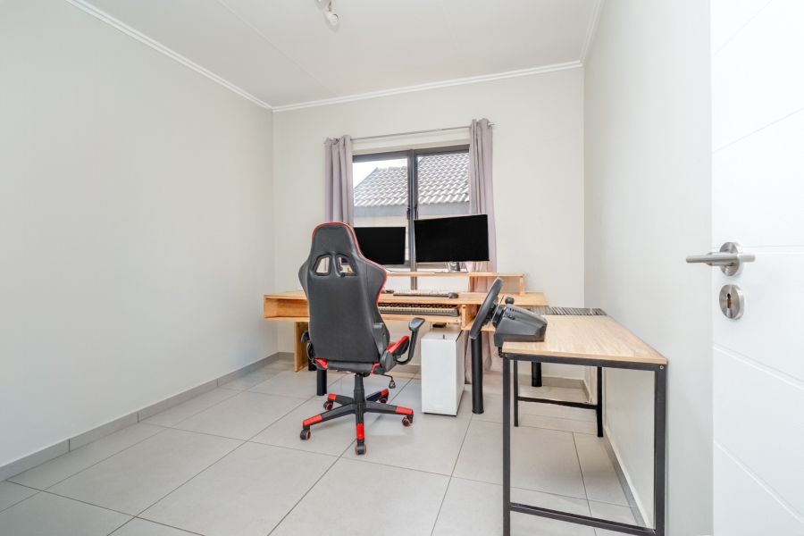 3 Bedroom Property for Sale in Broadacres Gauteng