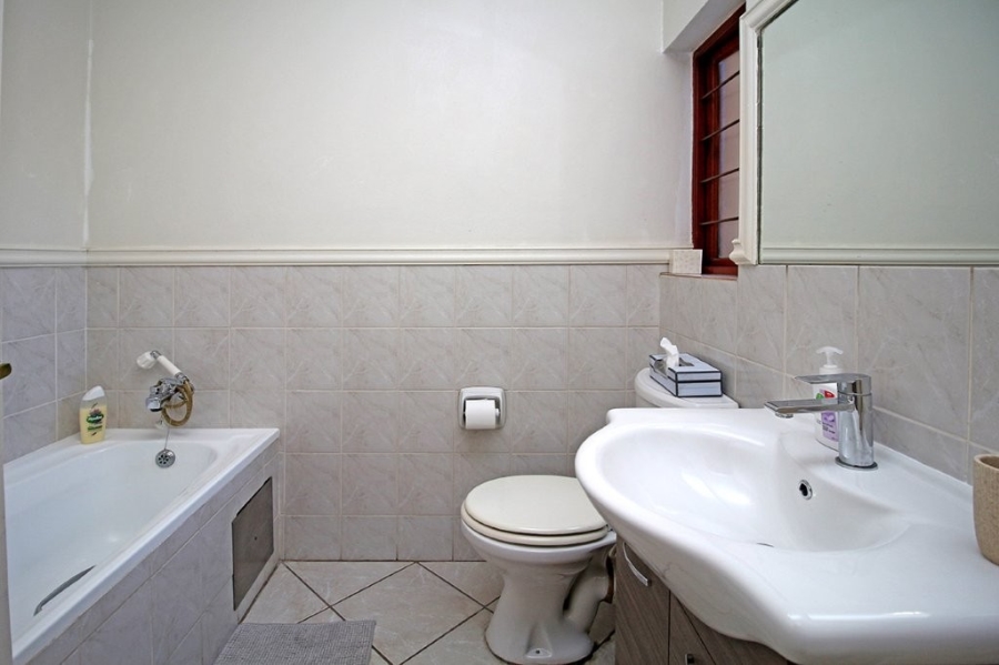 2 Bedroom Property for Sale in Sandringham Gauteng