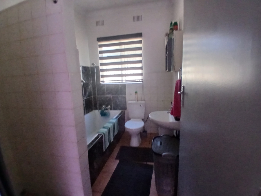 3 Bedroom Property for Sale in Leondale Gauteng